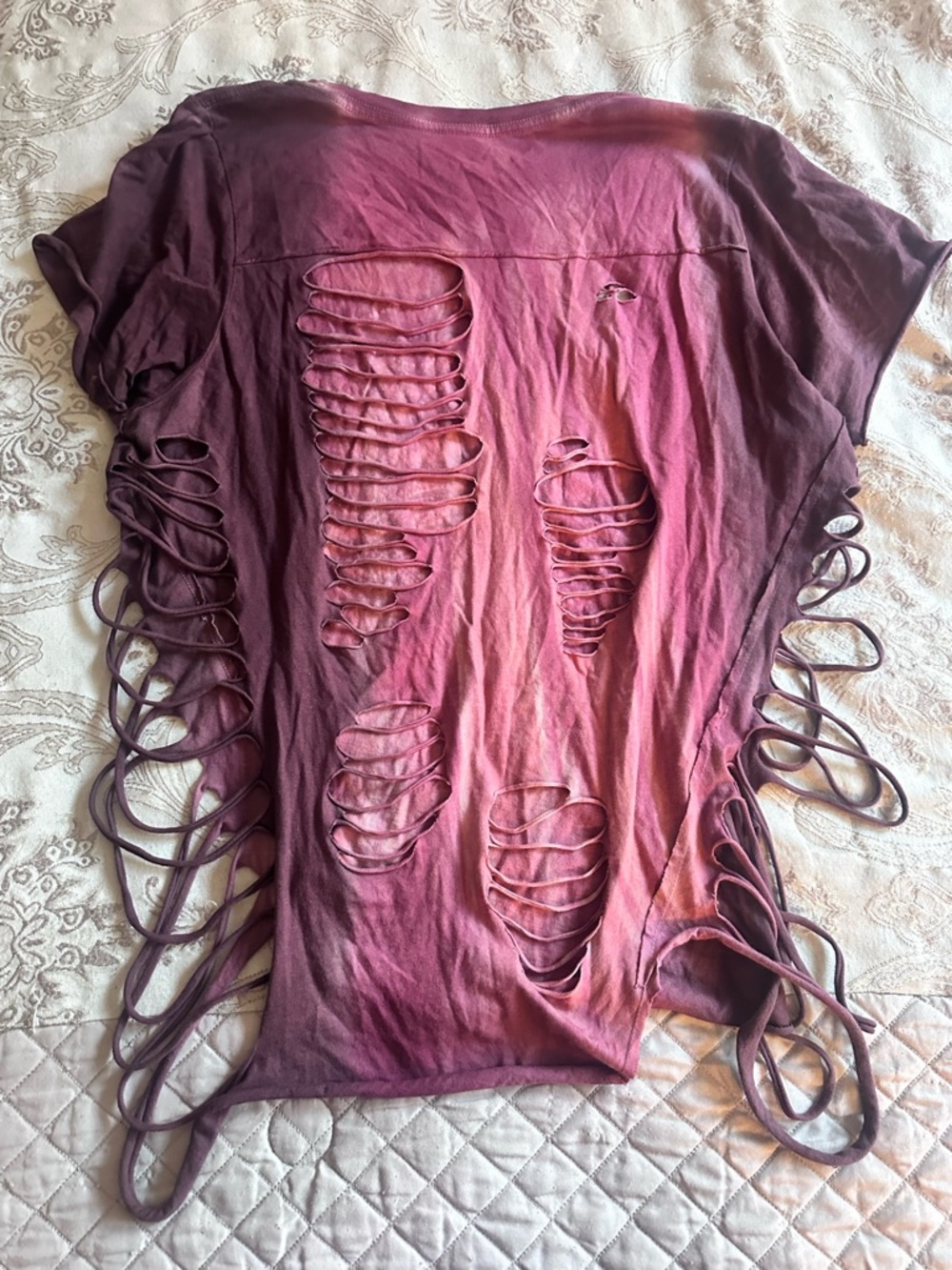 Affliction Women’s Ombre burgundy Graphic Cutout Tee - Picture 2 of 3